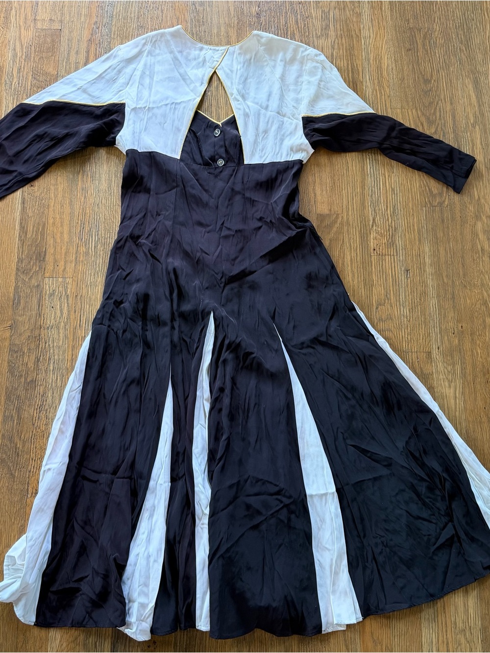 Vintage D.Frank Black and White Long-Sleeve Paneled pleated Drop Waist Dress - Picture 8 of 12